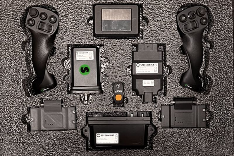 Steelwrist QuantumConnect Control System